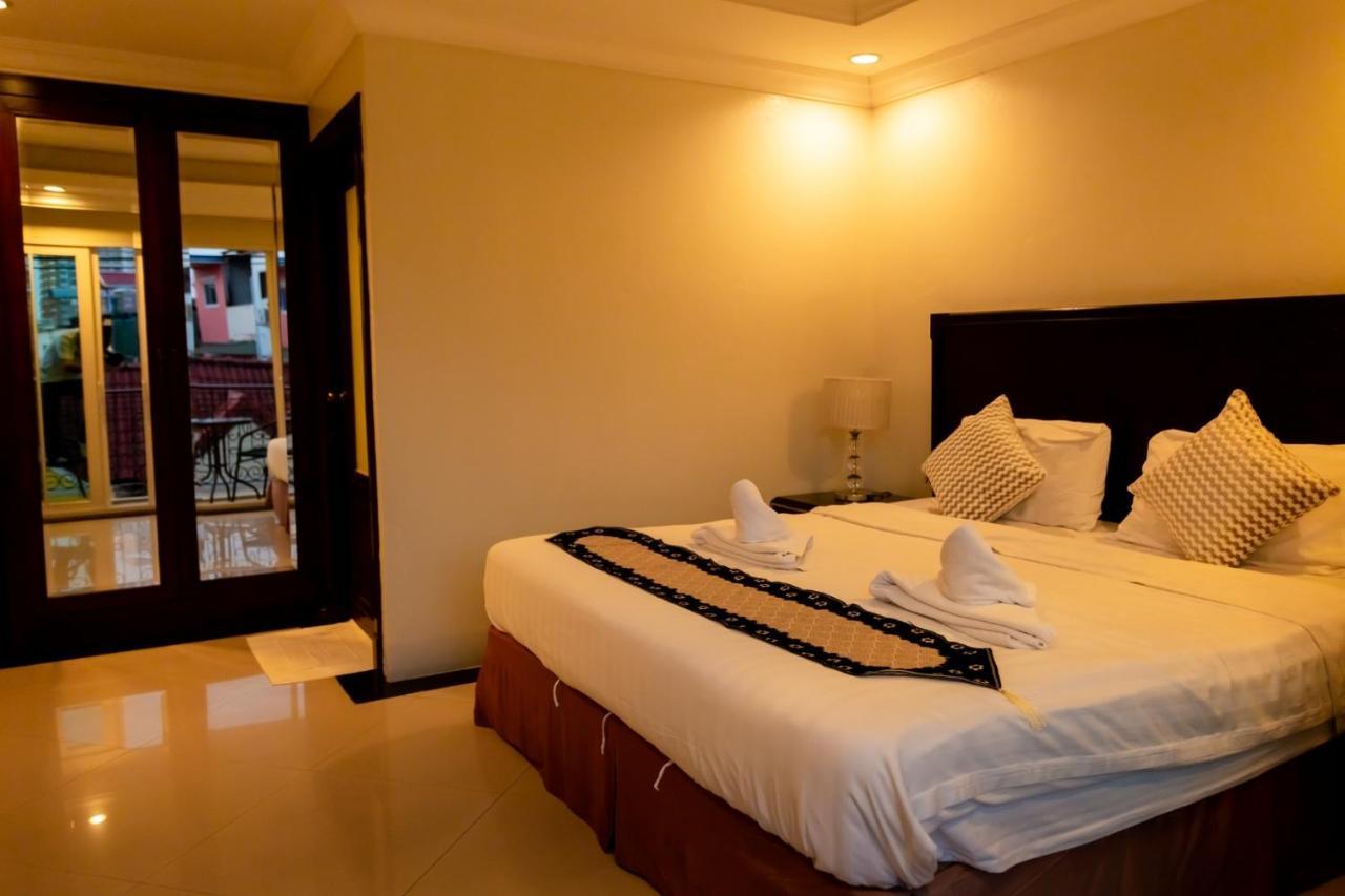 Ivory Palace Hotel Pattaya Exterior foto