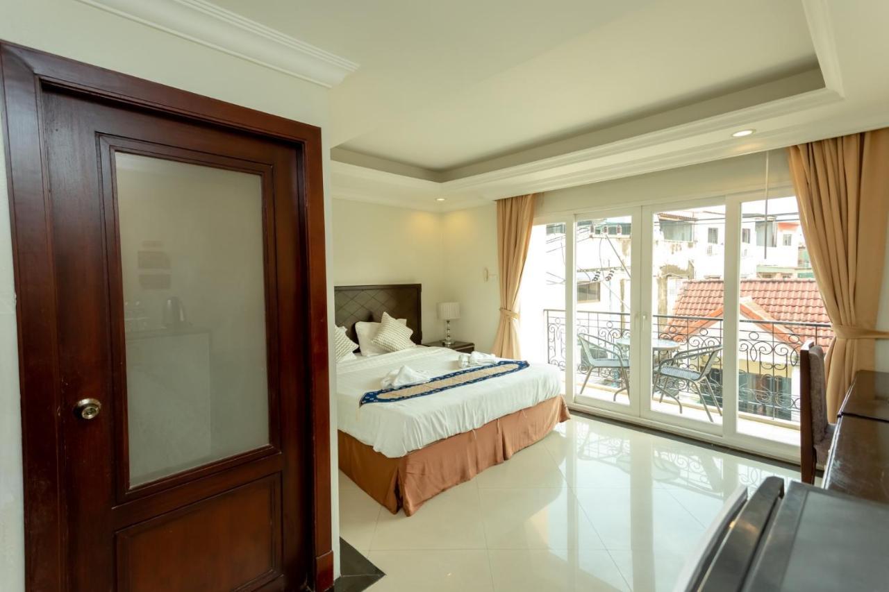 Ivory Palace Hotel Pattaya Exterior foto